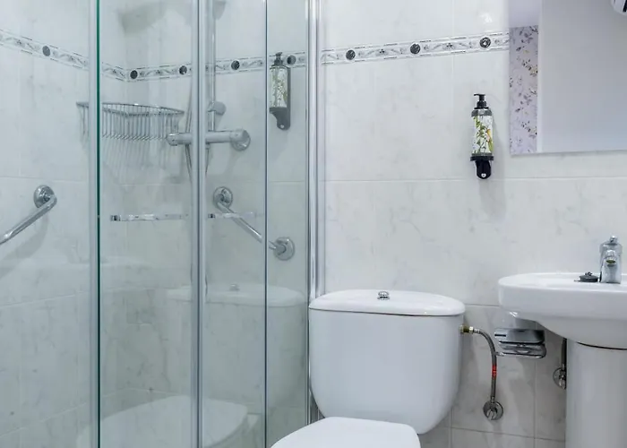 Pakeleku سان سيباستيان